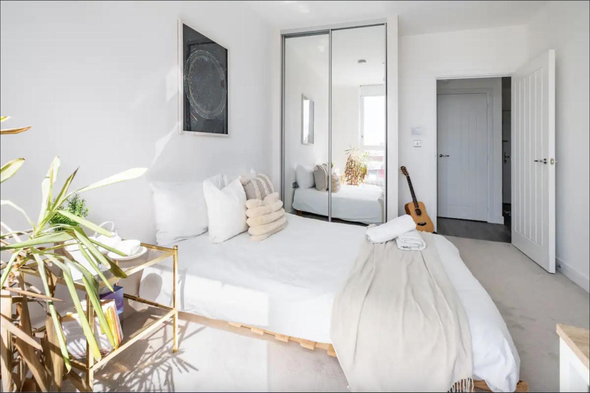 Scandi Style Flat In With Private Terrace *